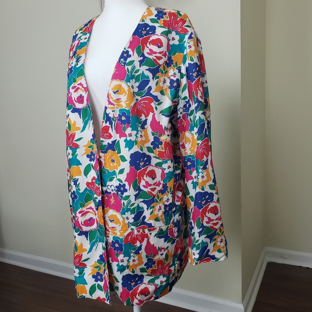 Vintage Floral Blazer - Picture 2 of 7